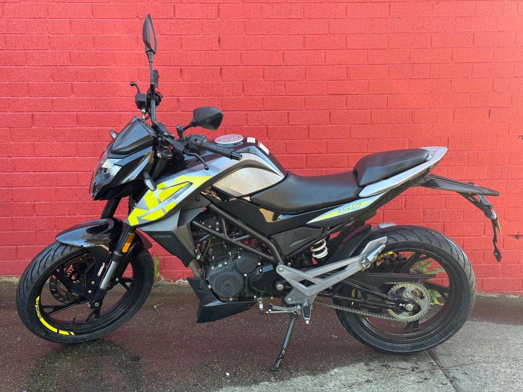 CFMOTO 150NK
