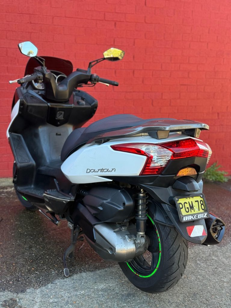 Kymco Downtown 350i, 2011, Clean