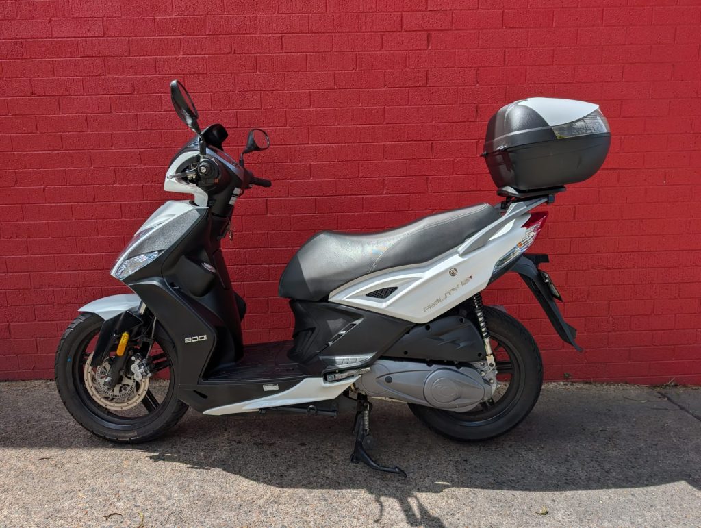 Kymco Agility 16+ 200i, 2021, 9111km only, 3 months dealer warranty.